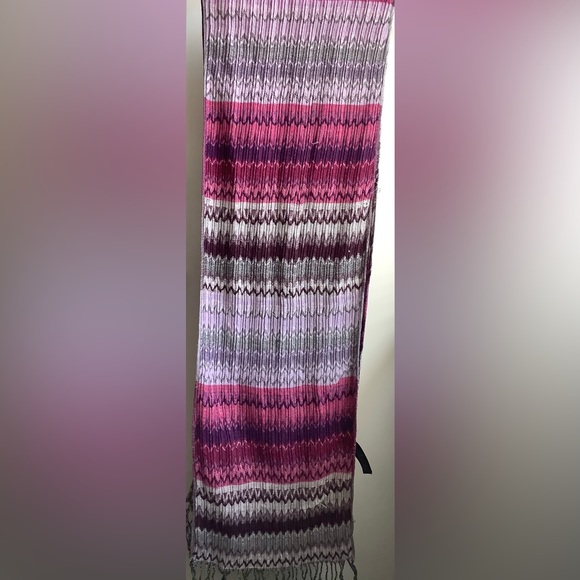 VGC vintage confetti vs zigzag space dye like scarf - Picture 3 of 14